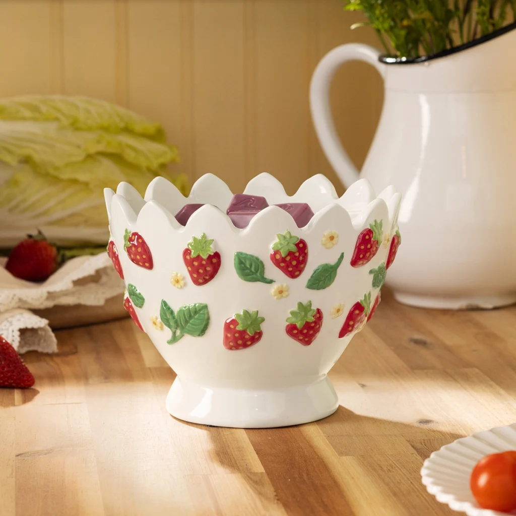 Duftlampen 1200x12002026themayeditfarmersmarketstrawberrygardenwarmertightr123c995f73daee94767bb4e98babc8af732 highres